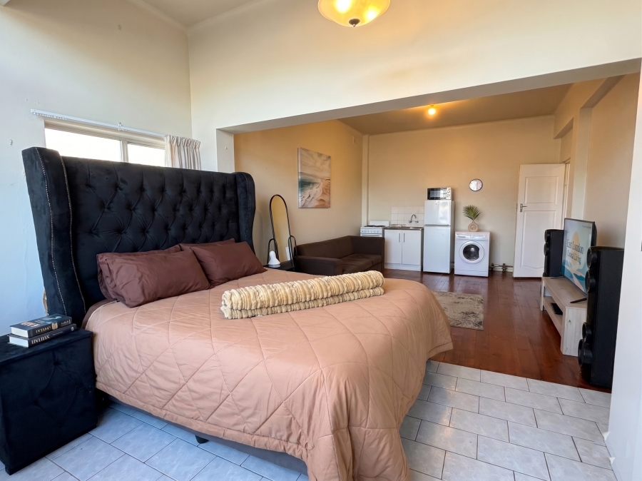 4 Bedroom Property for Sale in Quigney Eastern Cape